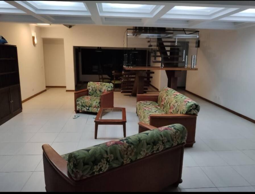 Casa Independente Com 7 P Ate 20 Pessoas *